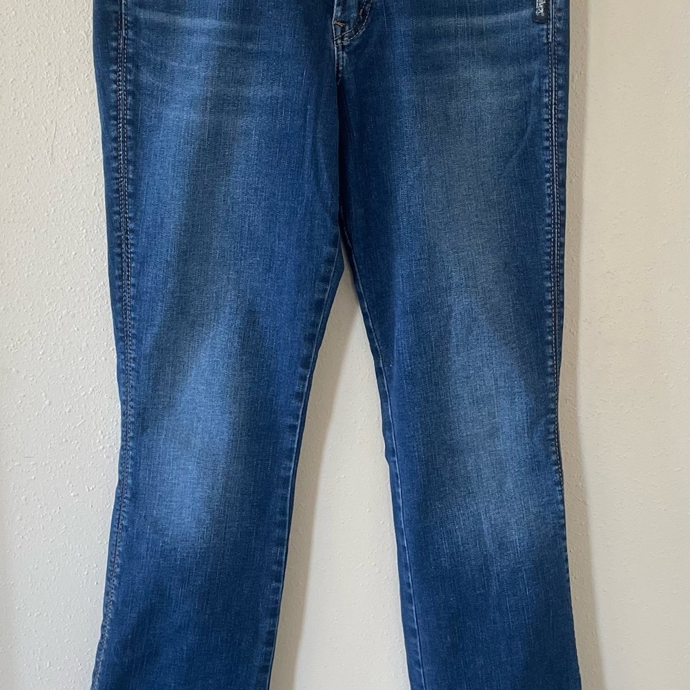 Silver Suki Slim Boot Women's sz 28 X 33 Jeans